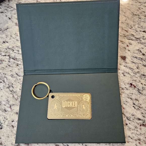 New Limited Edition Starbucks WICKED Gold Metal Gift Card Keychain Loaded W/$50 - Picture 9 of 9